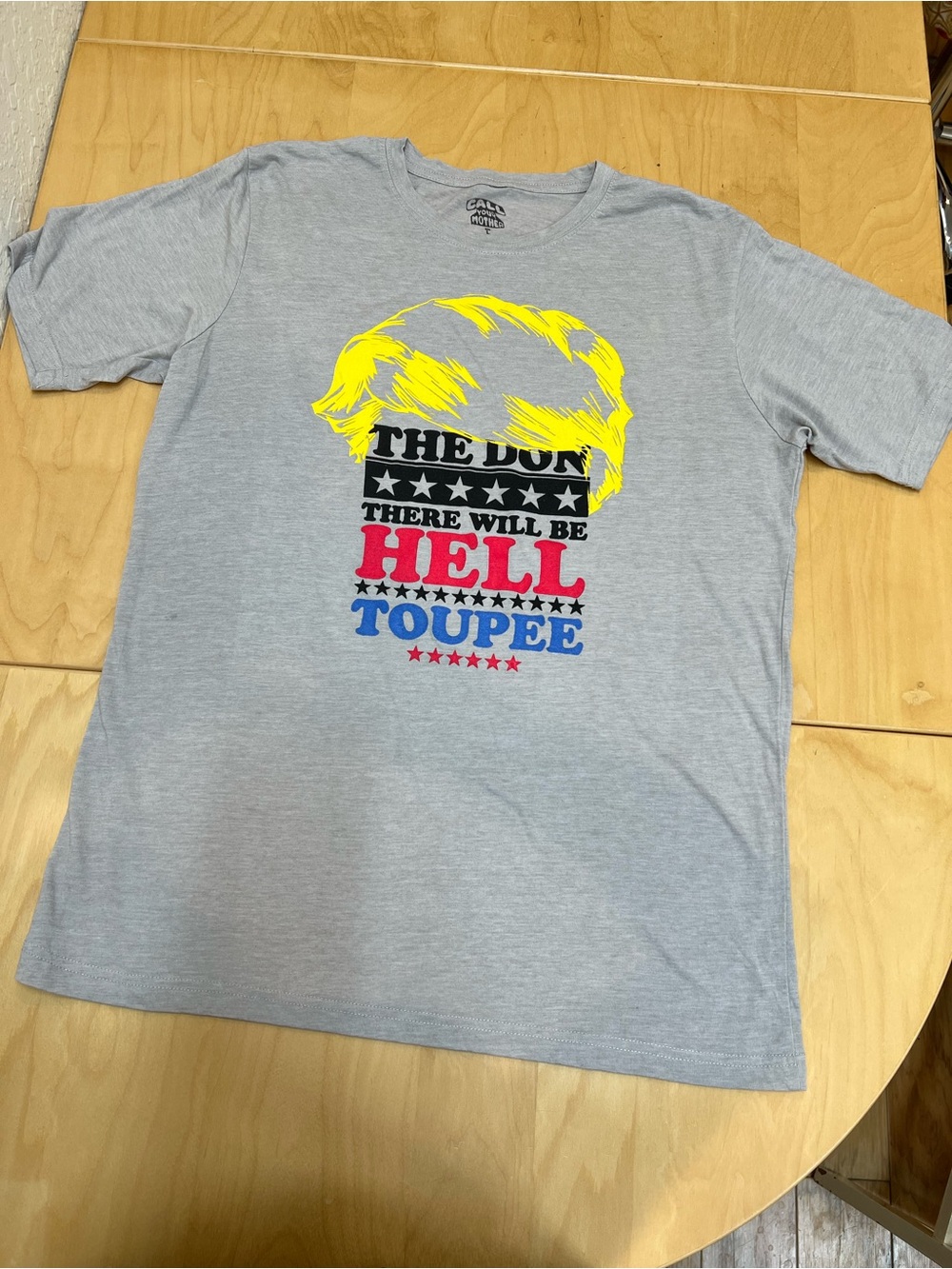 “Call your Mother”Light Gray Print Graphic Short Sleeve Tee size L